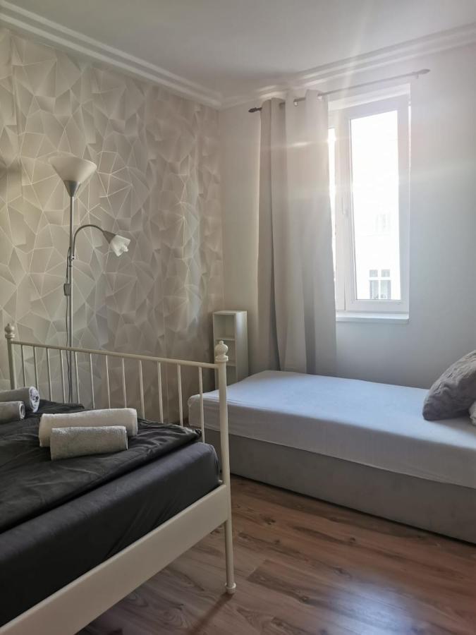 Appartement Beautiful, Spacious And Cheap à Vienne Extérieur photo